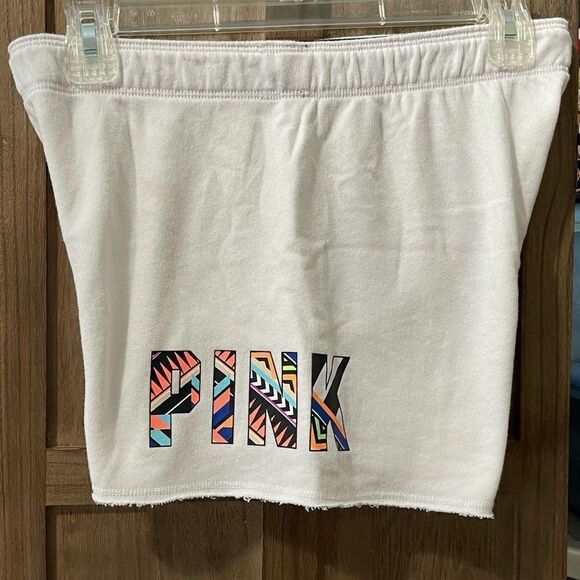 NWOT. P!NK Aztec print cotton shorts. - Picture 1 of 2